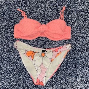 Triangl Floral Mix-Match suit size xs